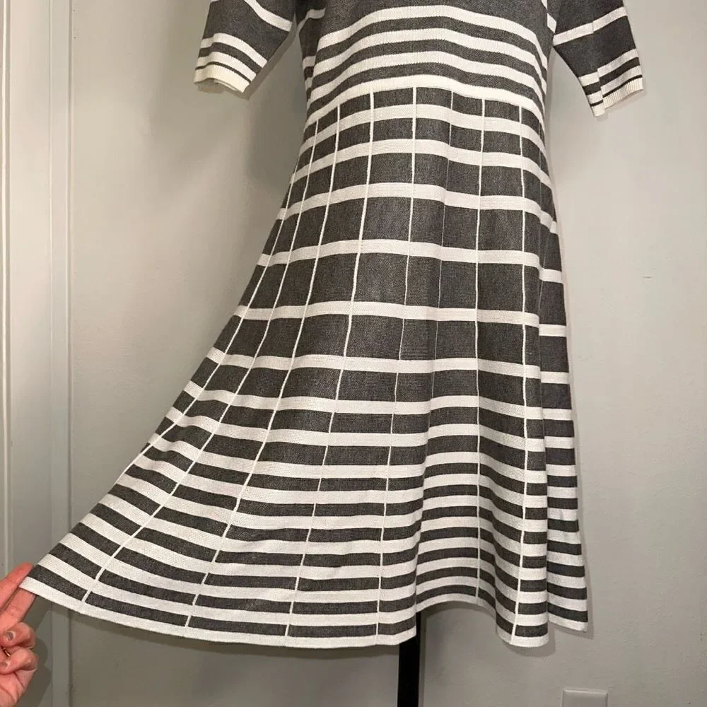 Danny and Nicole Womens‎ L Gray & White Striped Modern Fit n Flare Sweater Dress
